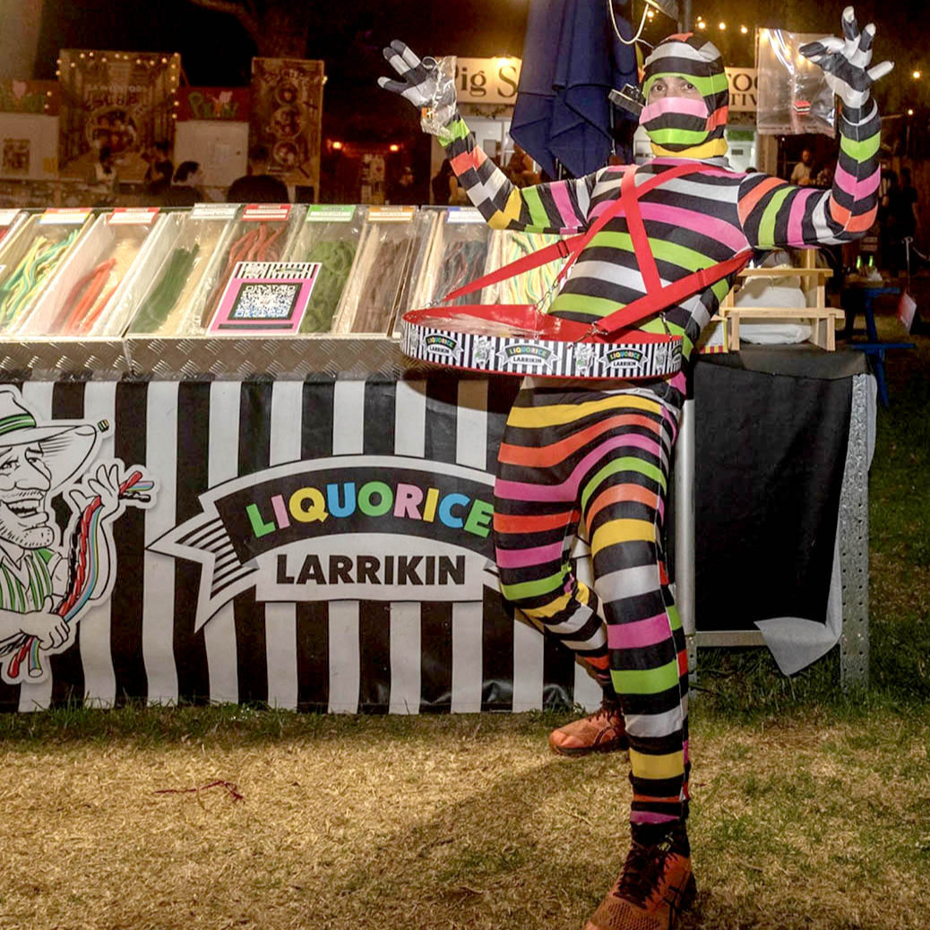 Larikin at work