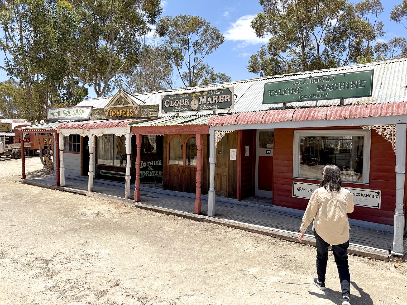 Old Tailem Town Pioneer Village has so many nostalgic things to explore from Australia's yesteryear - great for the kids to see a way of life before smartphones ;-)